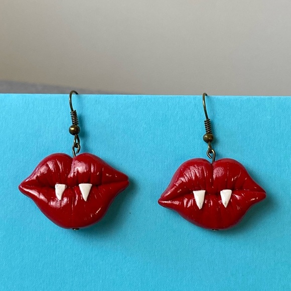 Vampire's Kiss Polymer Clay Dangly Earrings - Picture 4 of 5